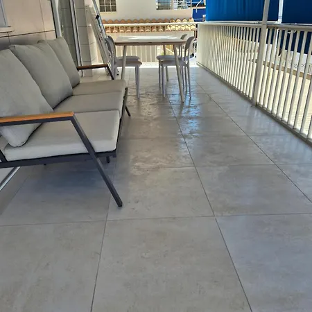 Апартаменты Hello Roger