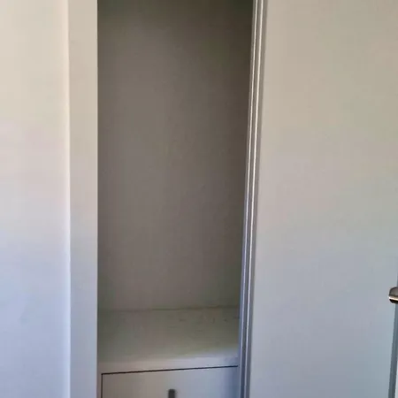 Lägenhet Hello Roger